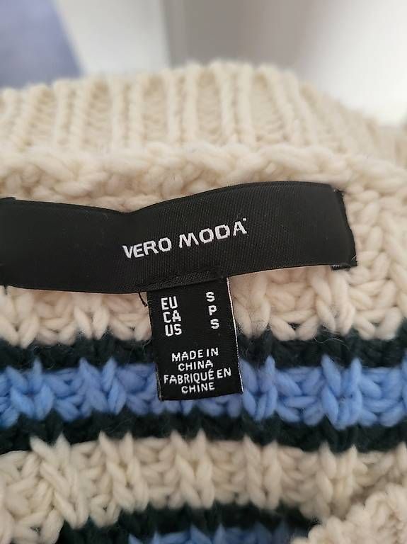 Pulls & Sweat-shirts: Pullover Vero Moda Grösse S – D'occasion à Weinfelden par SG.22 1