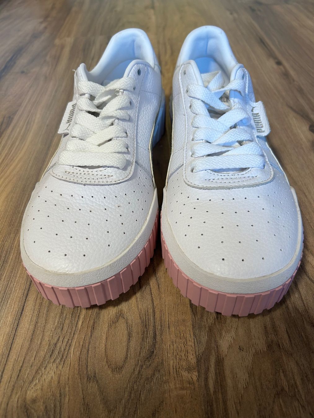Scarpe da donna: Puma Turnschuhe Damen Grösse 41 – Usato da Wila venduto da mic_xg2f 1