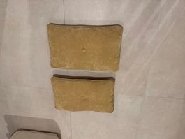 2 Schöne Rückenkissen in senf gelb 30 x 45m - NEU