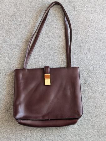 Damen Handtasche Aigner Leder dunkelrot