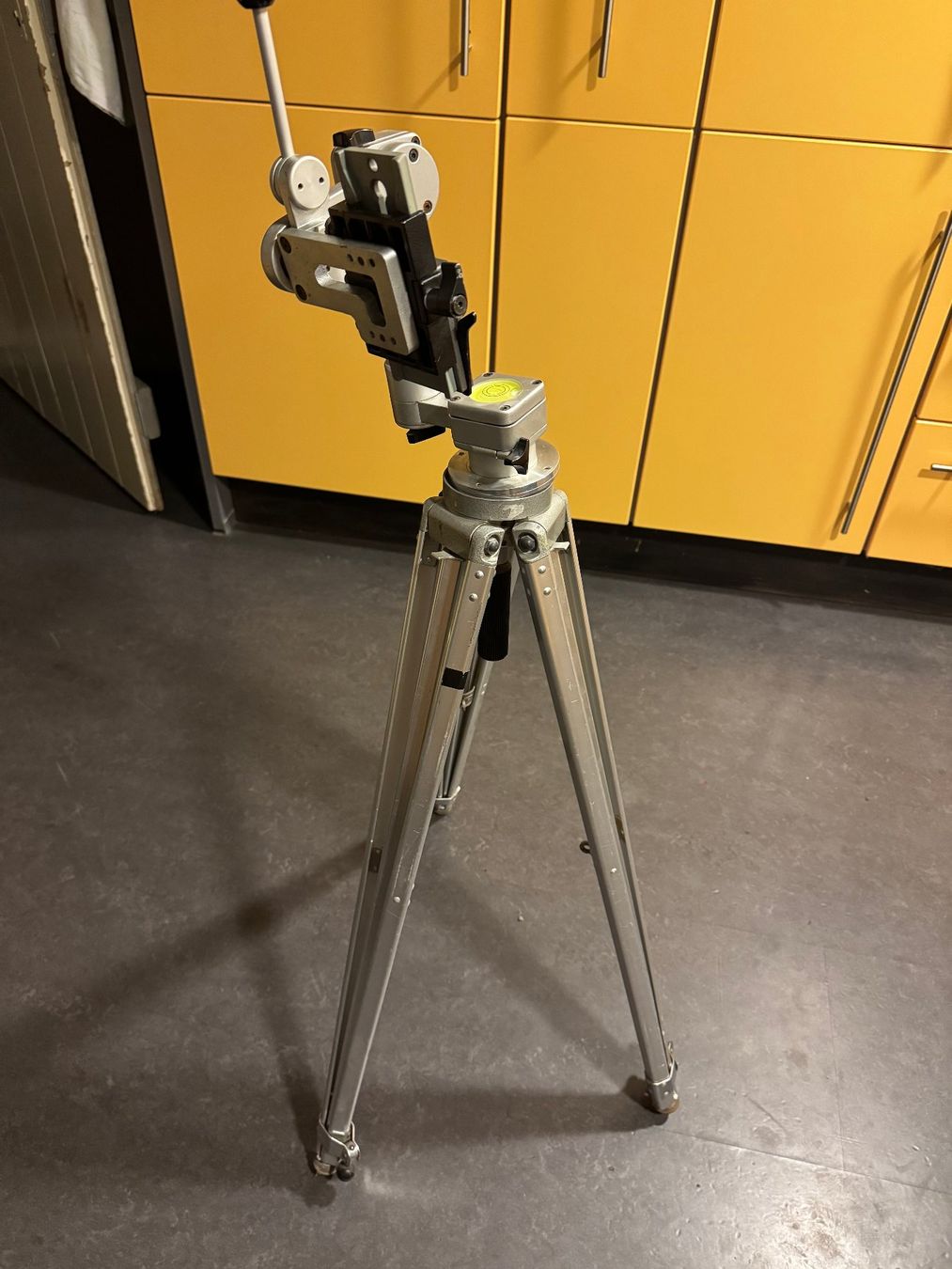 Kamera: EHS Compact Modul System Profi-Stativ mit Spezial-3D-Aufsatz – Gebraucht aus Oberrohrdorf von ker_5h67
