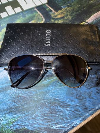 Guess Sonnenbrille