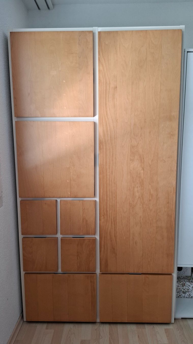 Ikea Armadi: Kleiderschrank holz/weiss – Usato da Winterthur venduto da gmarco232