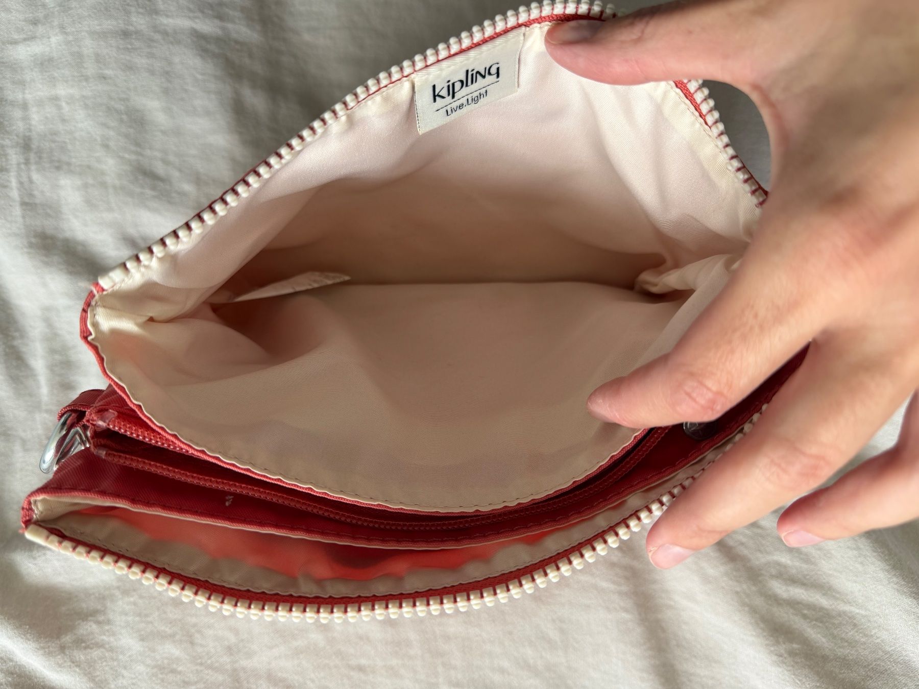 Kipling Autres vêtements & accessoires: Kipling pochette Riri – D'occasion à Meyrin par Enitsuj 5