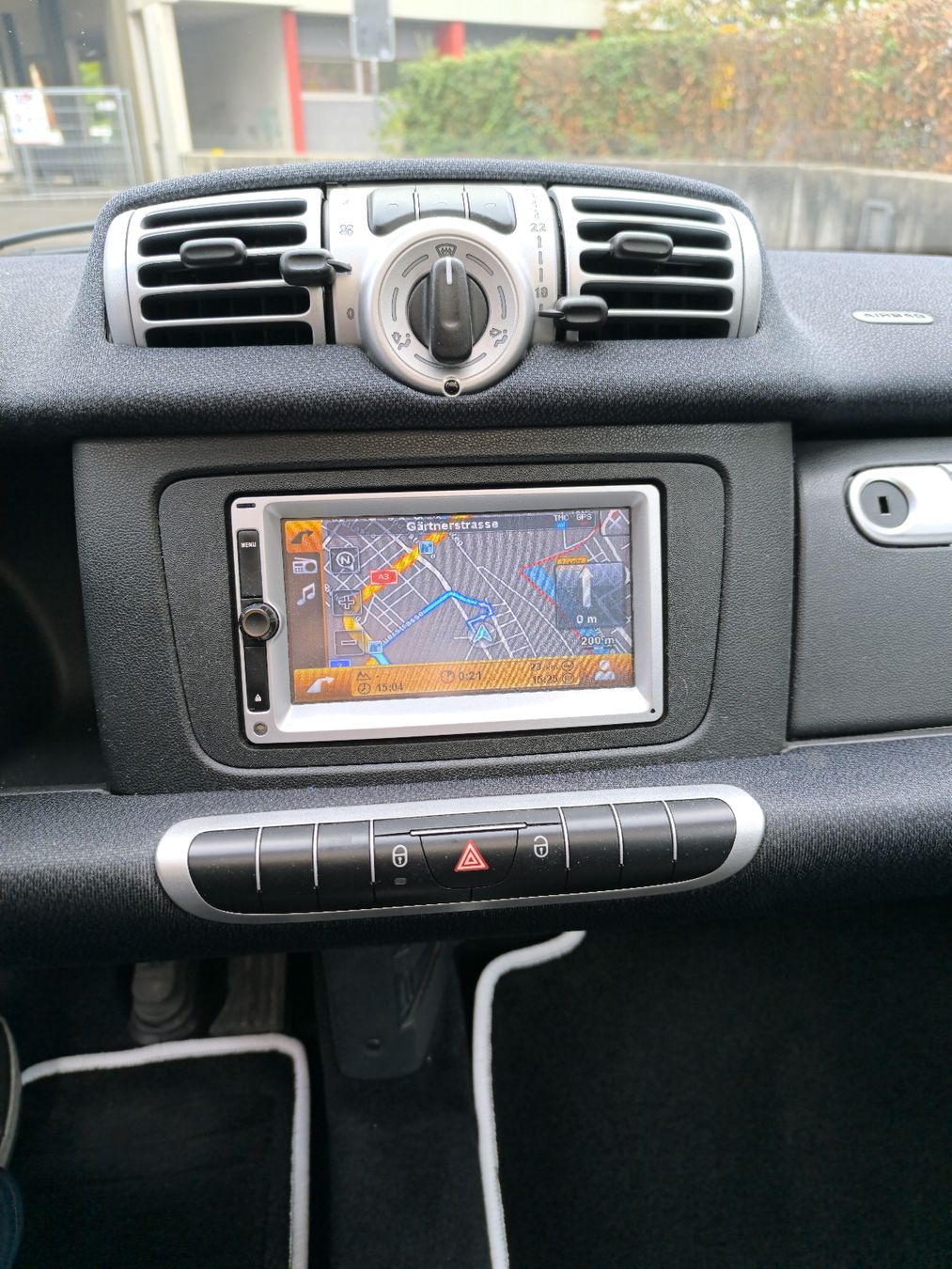 Automobili: Smart fortwo coupe mhd  – Usato da Basel venduto da Kutti 6
