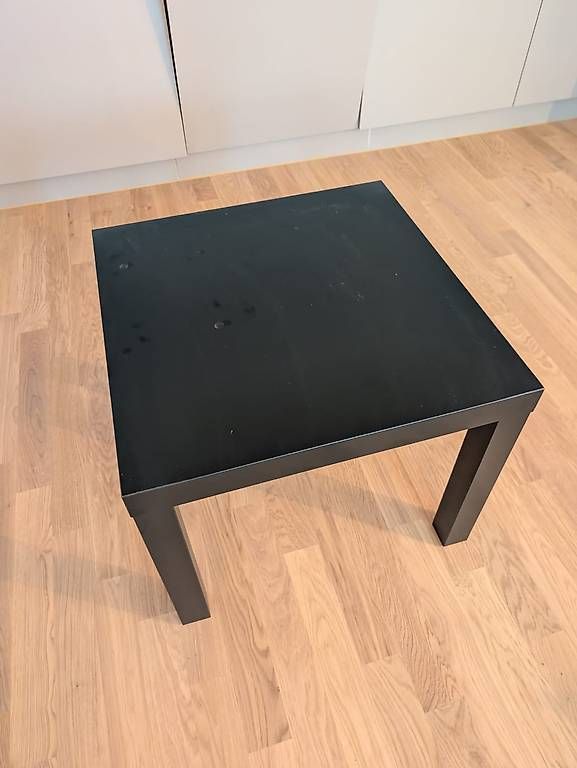 Tische: Ikea LACK Beistelltisch – Gebraucht aus Zürich von angelinep 1