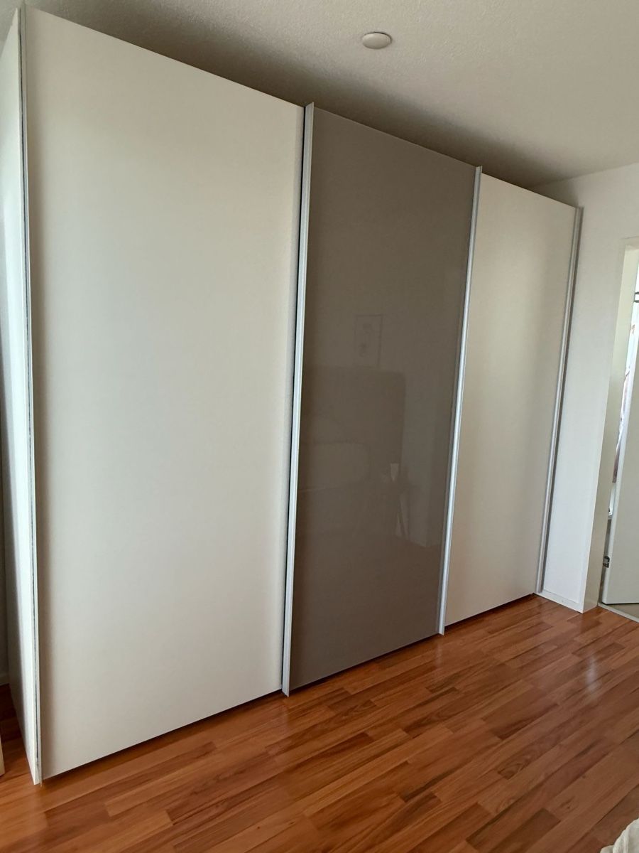 Schränke: Schwebetürschrank  – Gebraucht aus Hägendorf von MiriamC01 1
