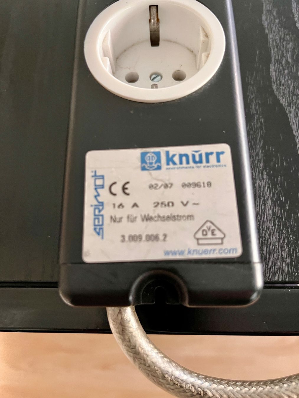 Amplificatori: Steckdosenleiste mit Schuko ab 1.- – Usato da Küttigen venduto da on_off 1