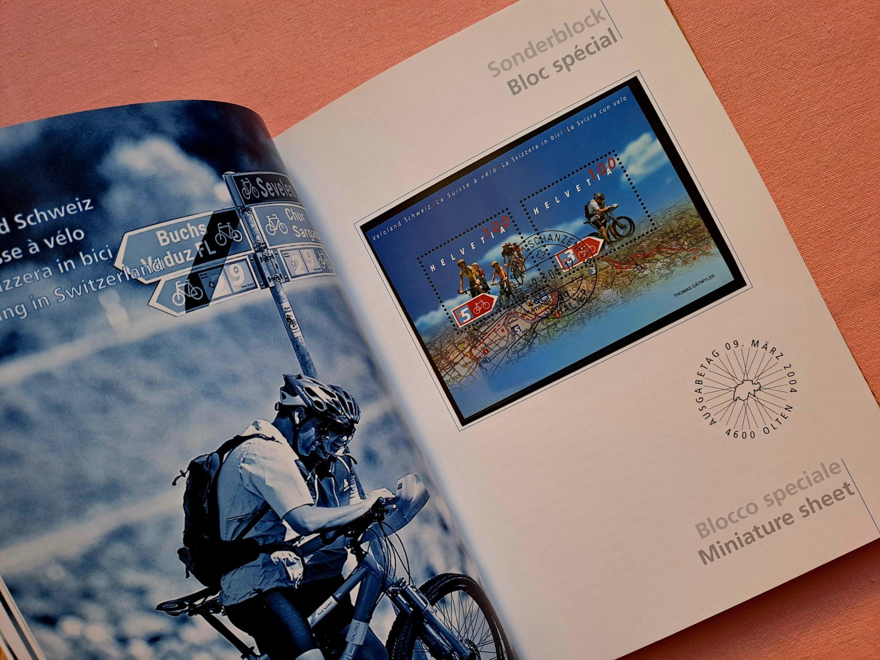 Tutti i francobolli: original Jahrbuch Briefmarken CH Post 2004 Halbmondstempel – Usato da Ostermundigen venduto da pedru8 3