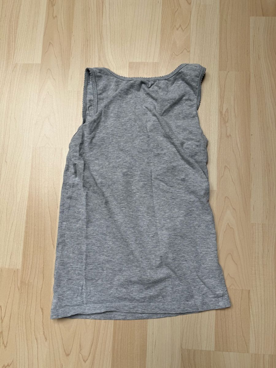Top: Y2k grey top – Usato da Urdorf venduto da rob_c5wf 1