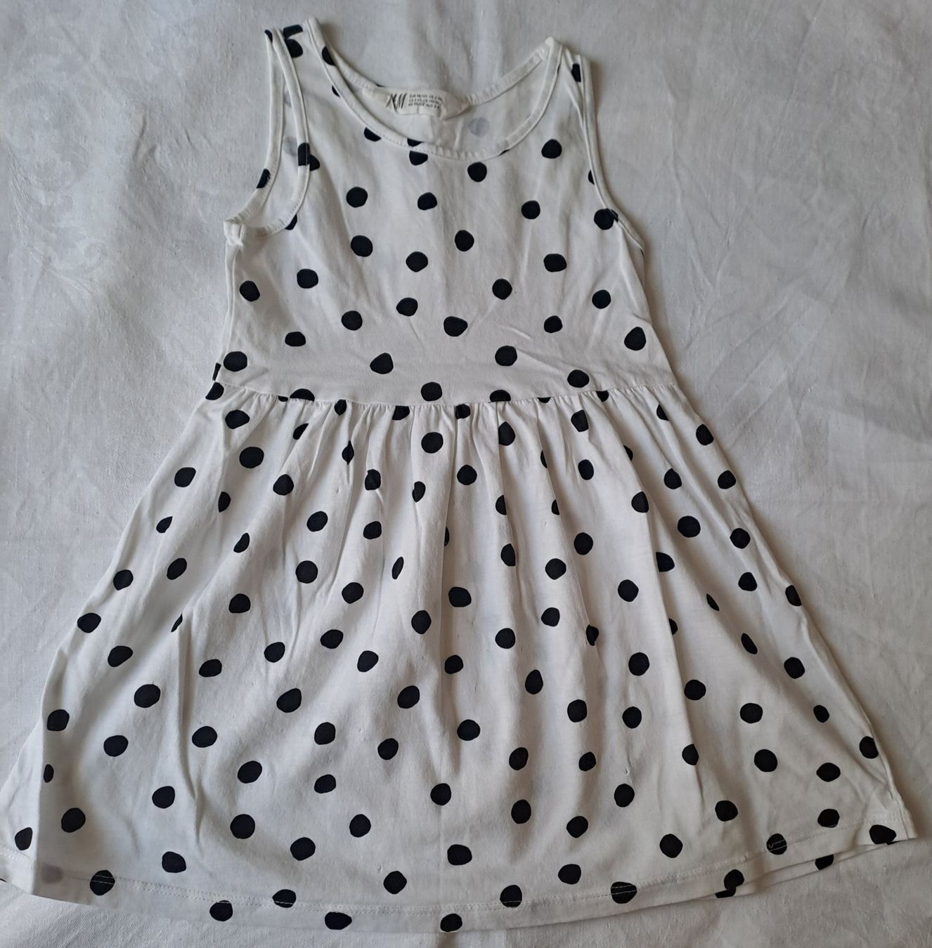 H&M Vestiti & Gonne: Robe pour fille taille 98-104 – Nuovo (secondo la descrizione) da Le Noirmont venduto da sportboutique