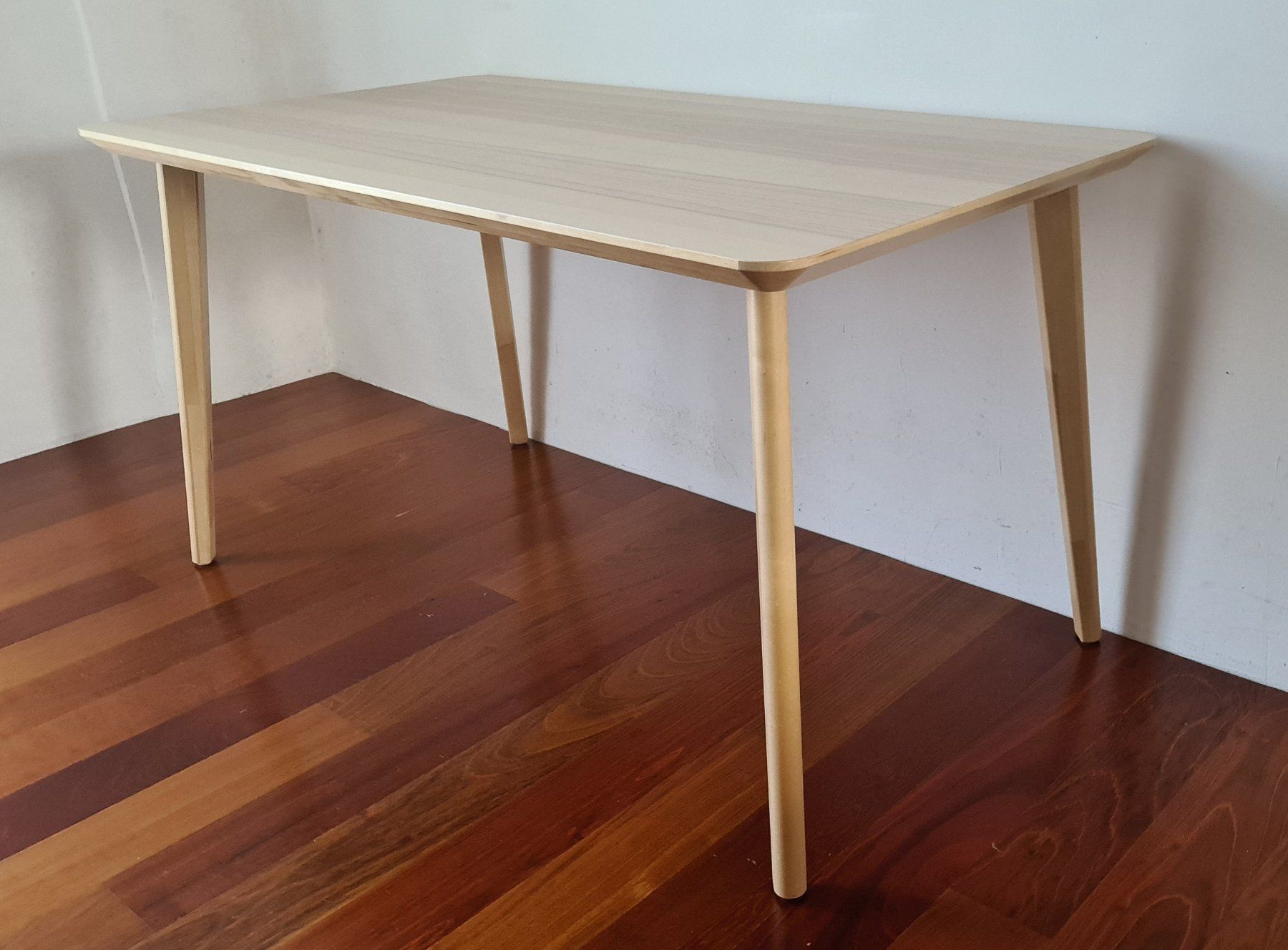 Ikea Tische: IKEA Esstisch Lisabo – Gebraucht aus Luzern von monyet