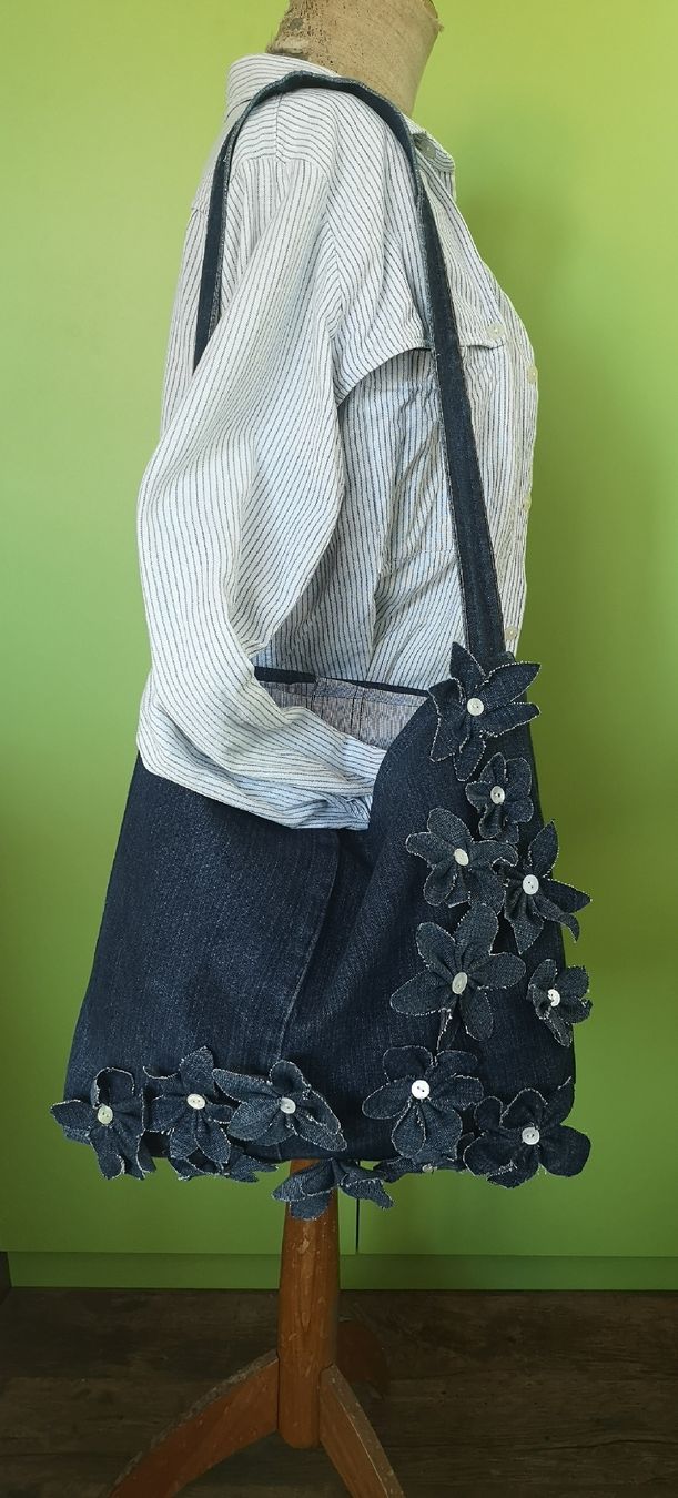 Sacs femmes: Fait main : sac fleuri en jean, doublé – Neuf (Voir description) à Fresens par nat_n8xd 1