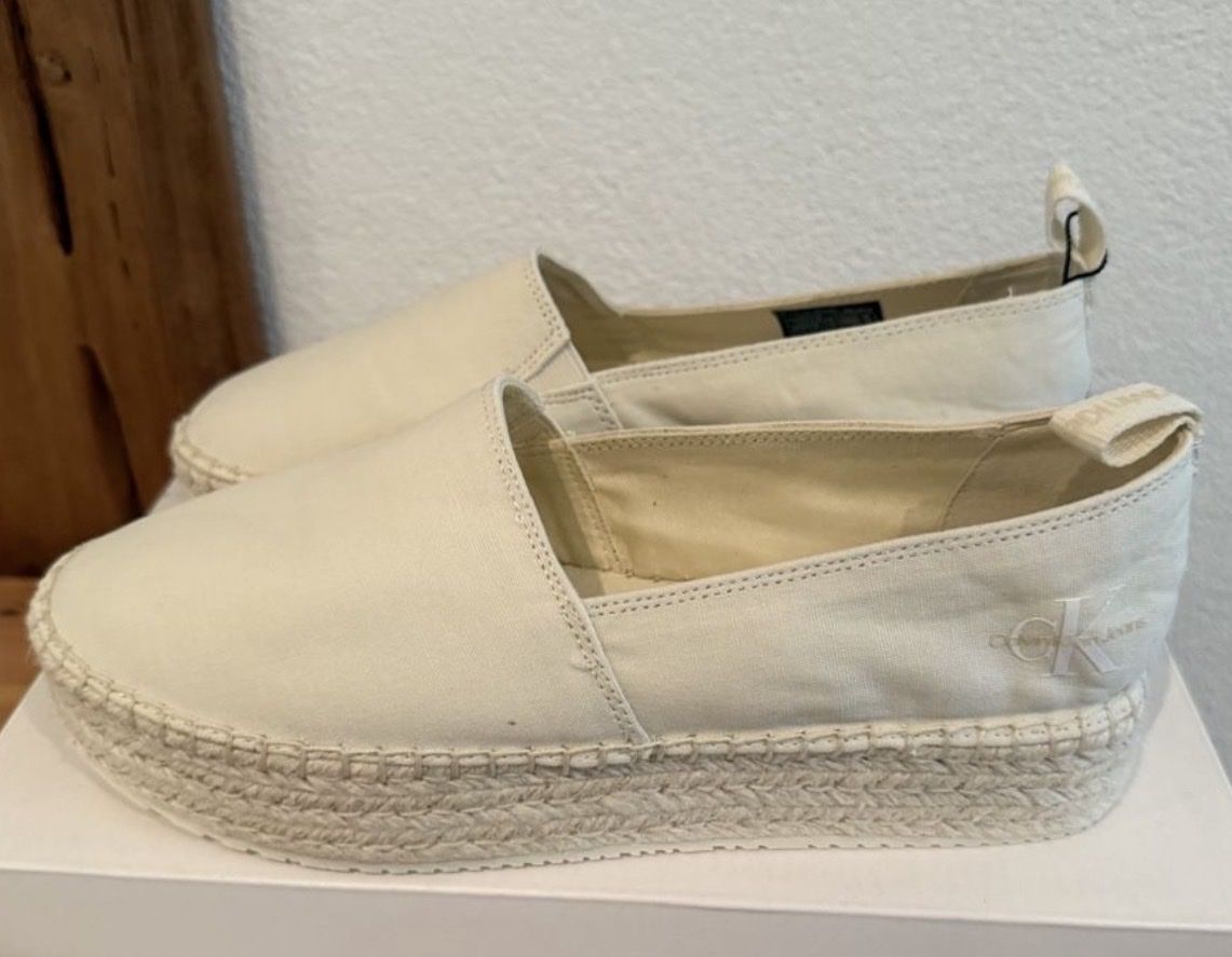 Calvin Klein Scarpe da donna: Calvin Klein Espadrilles – Nuovo e nell'imballaggio originale da Basel venduto da 202812 1