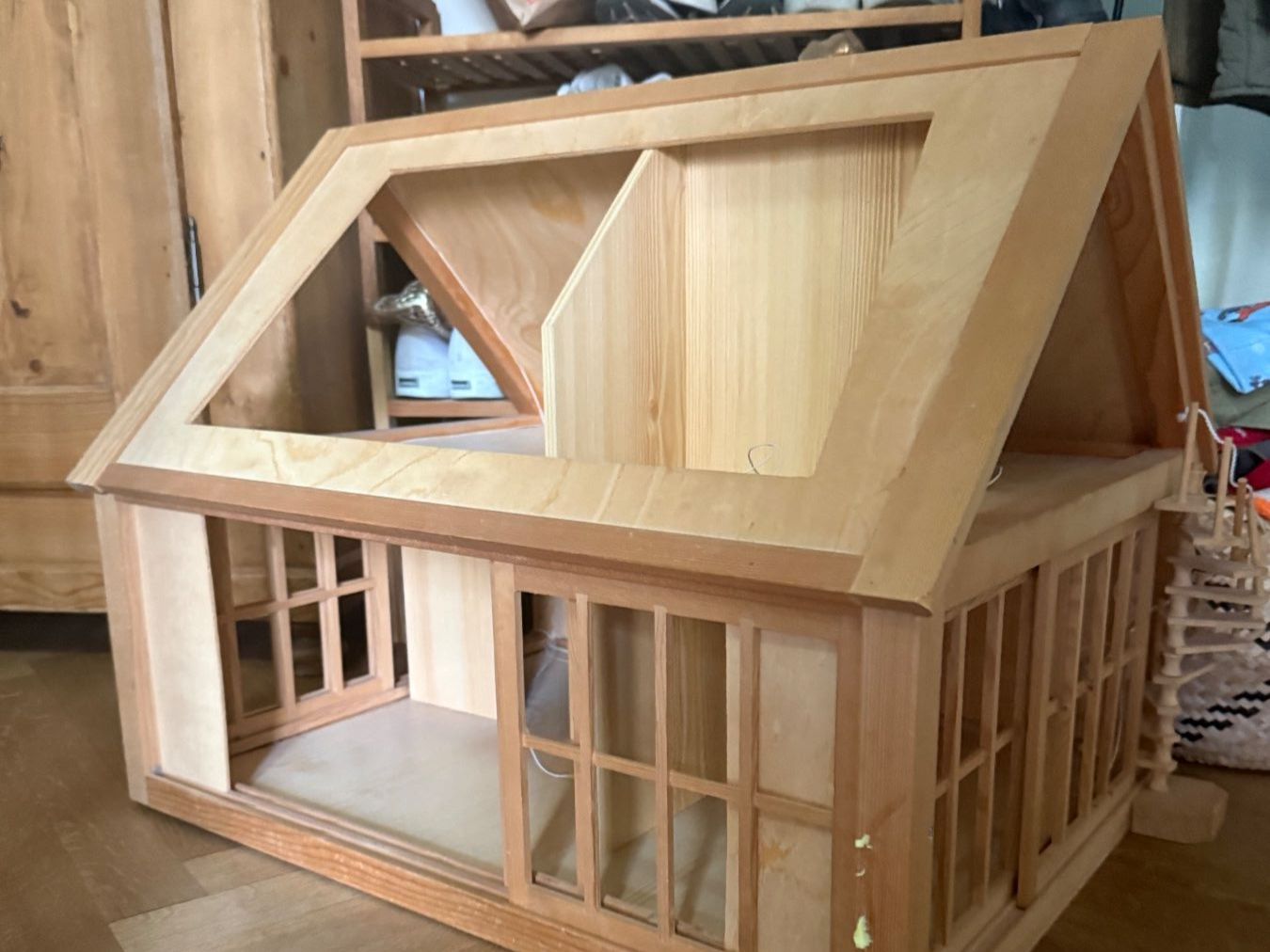 Puppenhäuser & -möbel: Puppenhaus – Gebraucht aus Bern von sraz 1