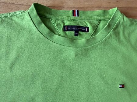 Grünes T-Shirt Tommy Hilfiger Gr.164