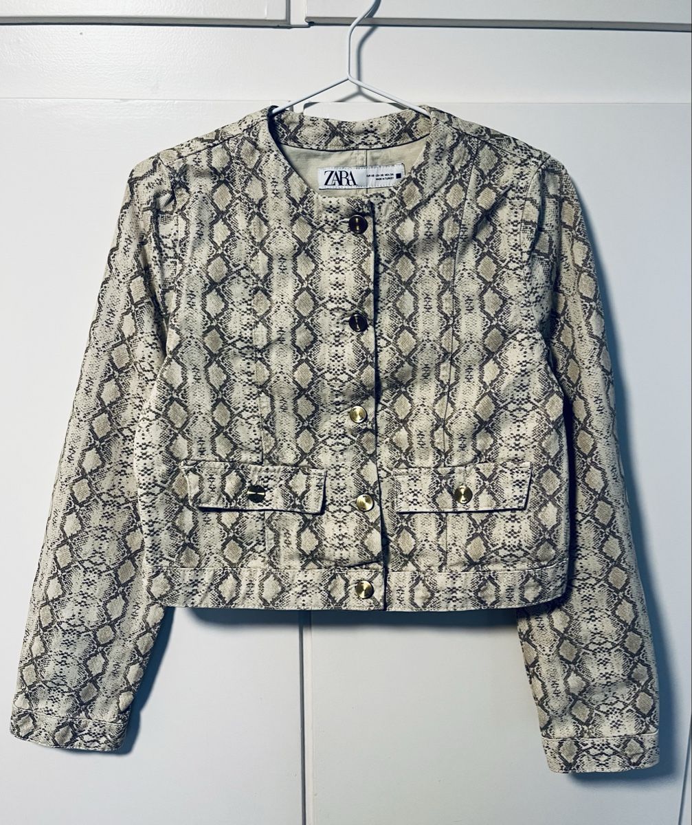 Zara Jacken: Jeansjacke in animal Print – Gebraucht aus Oberrieden von naanuu 1