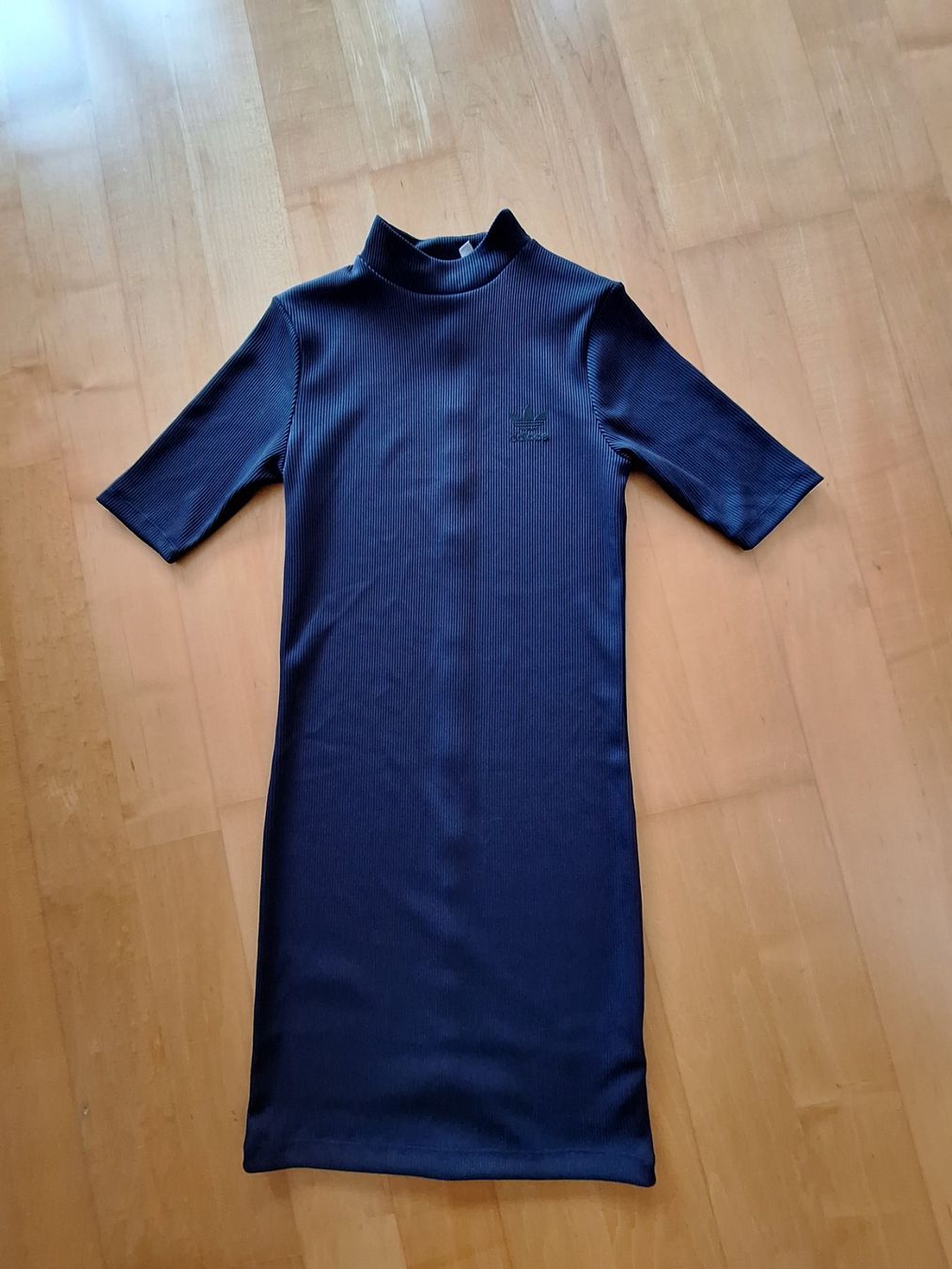 C&A Lotti di vestiti: Kleiderpaket 4 teilig Gr 34 / XS – Usato da Wegenstetten venduto da mcfly321 2