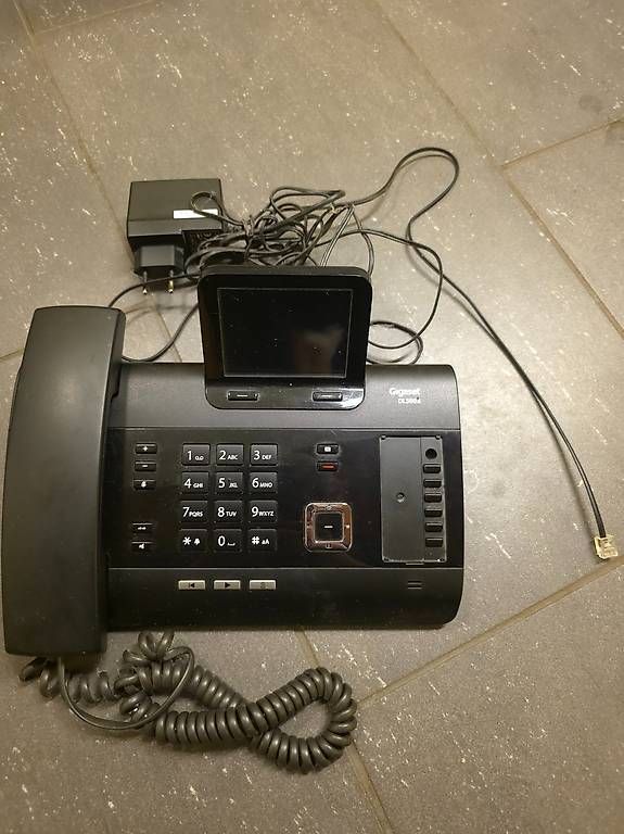 Gigaset Telefoni: Gigaset DL500A Festnetztelefon mit DECT-Basis & BT ab 1.- – Usato da Lichtensteig venduto da ROBB_077