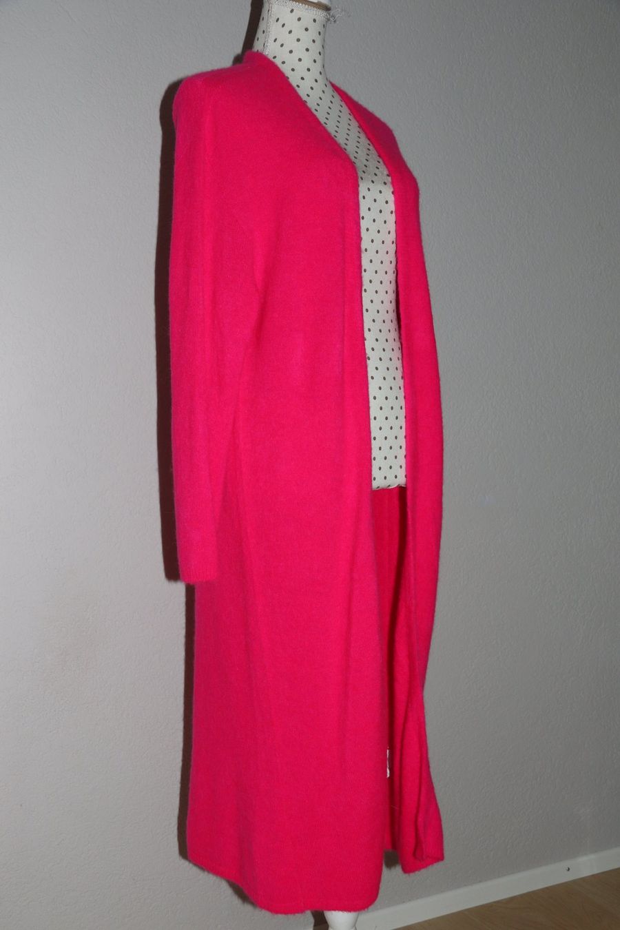 Giacche: Wunderschöne Strickjacke / Cardigan Gr.M NEU – Nuovo e nell'imballaggio originale da Oberwil-Lieli venduto da Svetlana28 6