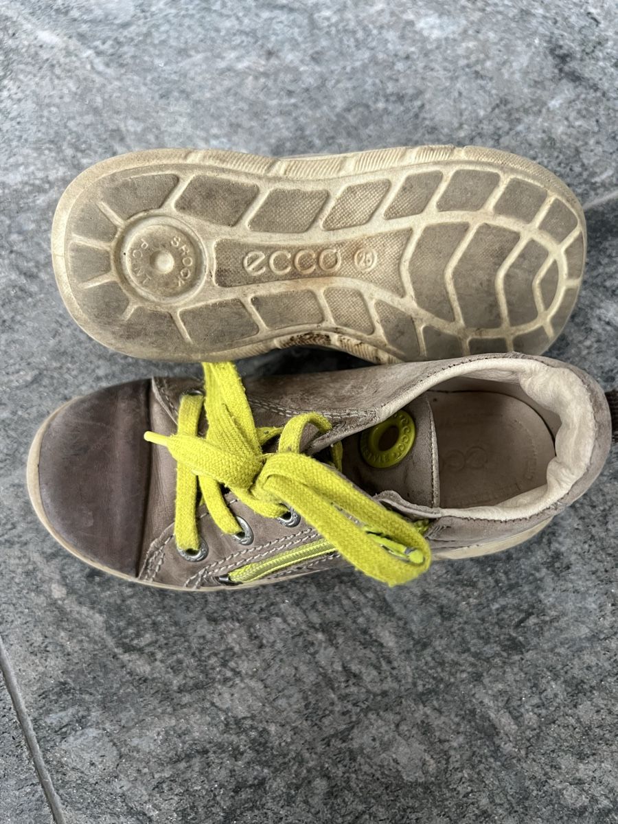 Ecco Scarpe per ragazzi: Leder-Halbschuhe von Ecco, Gr. 25 – Usato da Thalwil venduto da Diaki 1