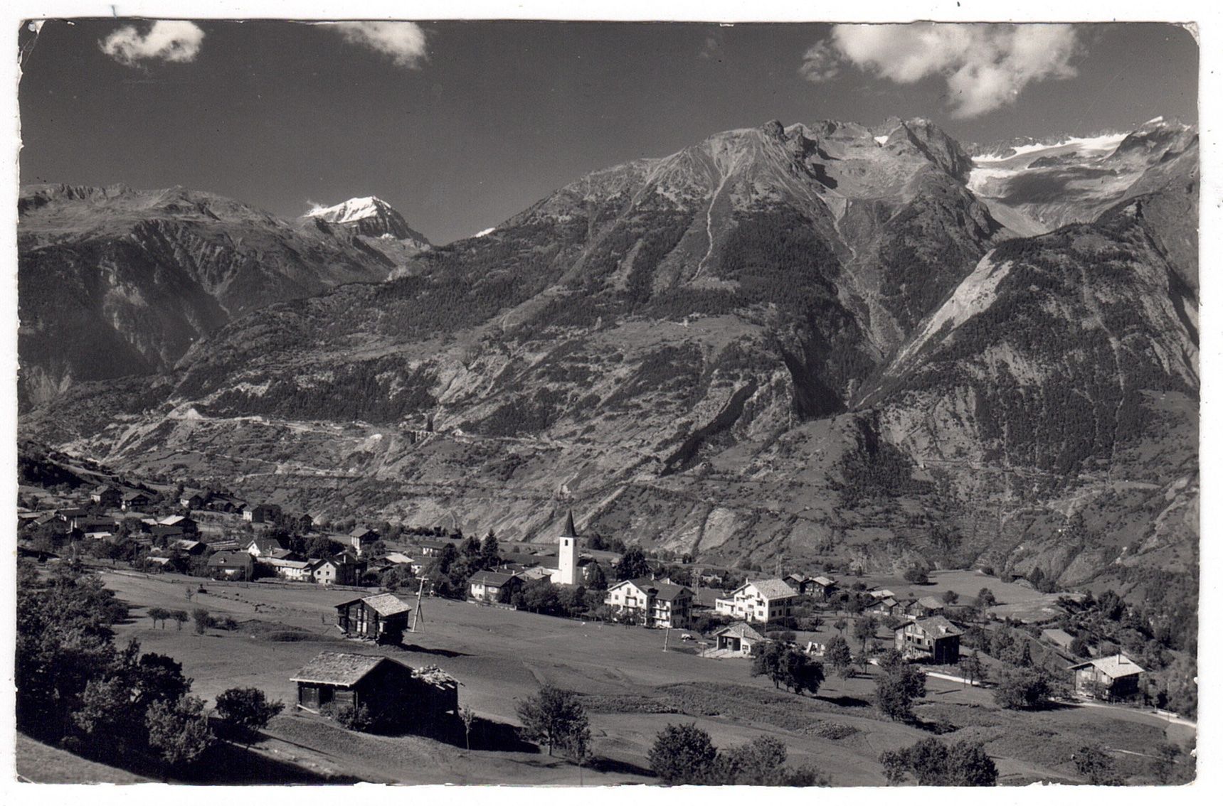 Cartoline postali: Unterbäch – Usato da La Tour-de-Peilz venduto da amjust