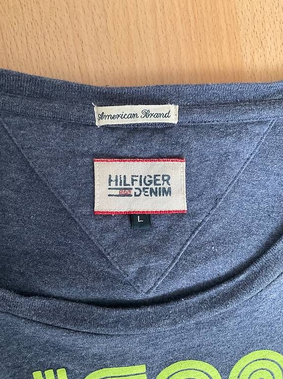 Tommy Hilfiger T-shirt: Hilfiger Denim T-Shirt – Usato da huttwil venduto da care.b 1