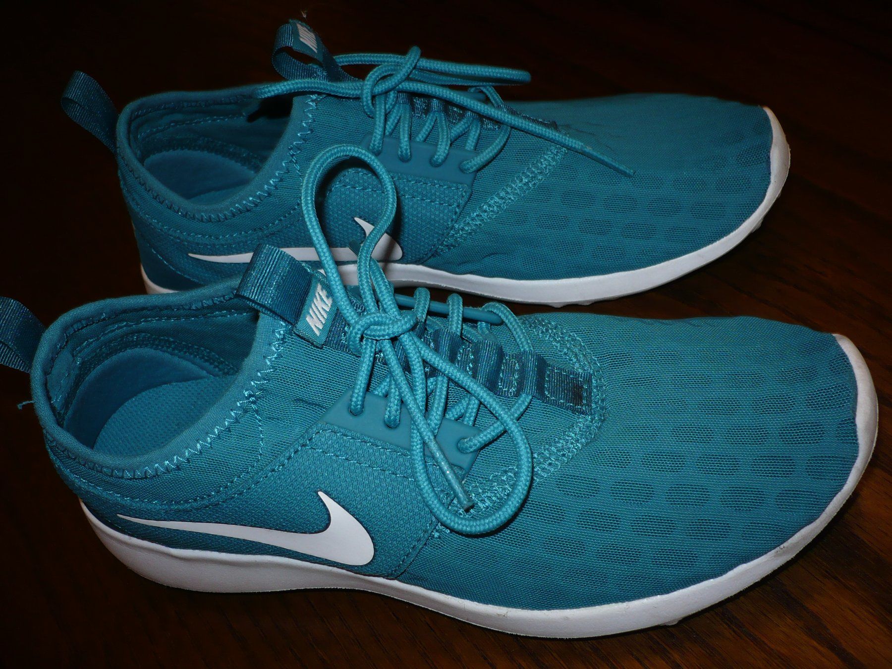 Nike Scarpe da donna: NIKE ROSHE ONE Grösse 38,5 – Nuovo (secondo la descrizione) da Merzligen venduto da Marthe22