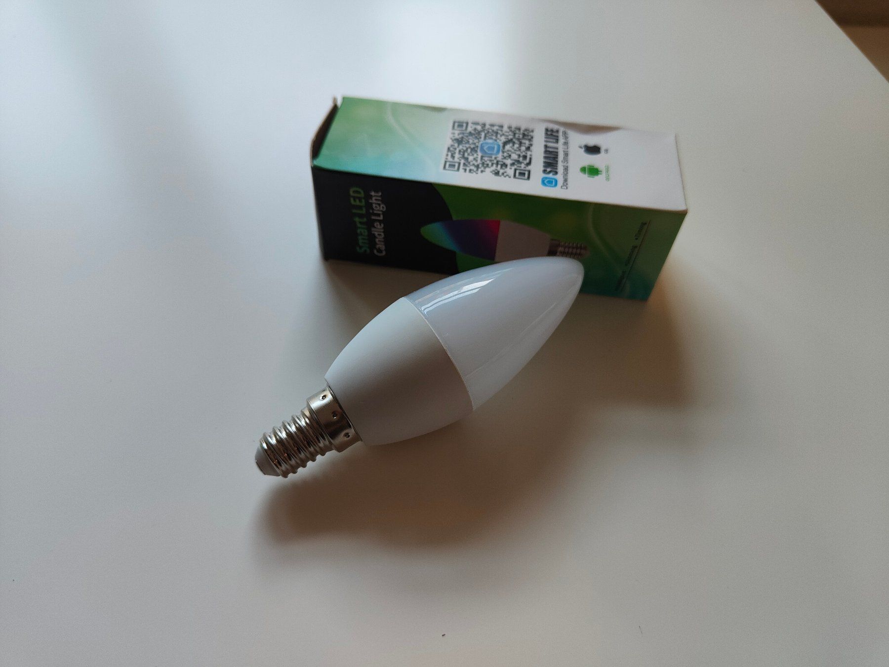 Smart Lampade: Smart LED Brine, E14, 5W.  Android und iPhone complatible – Usato da Paradiso venduto da byrek