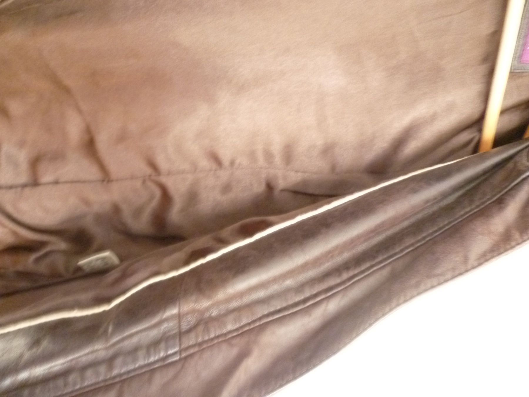 Vestes: Damen Echtlederjacke Grösse 38 – D'occasion à Thalwil par ansae17 4
