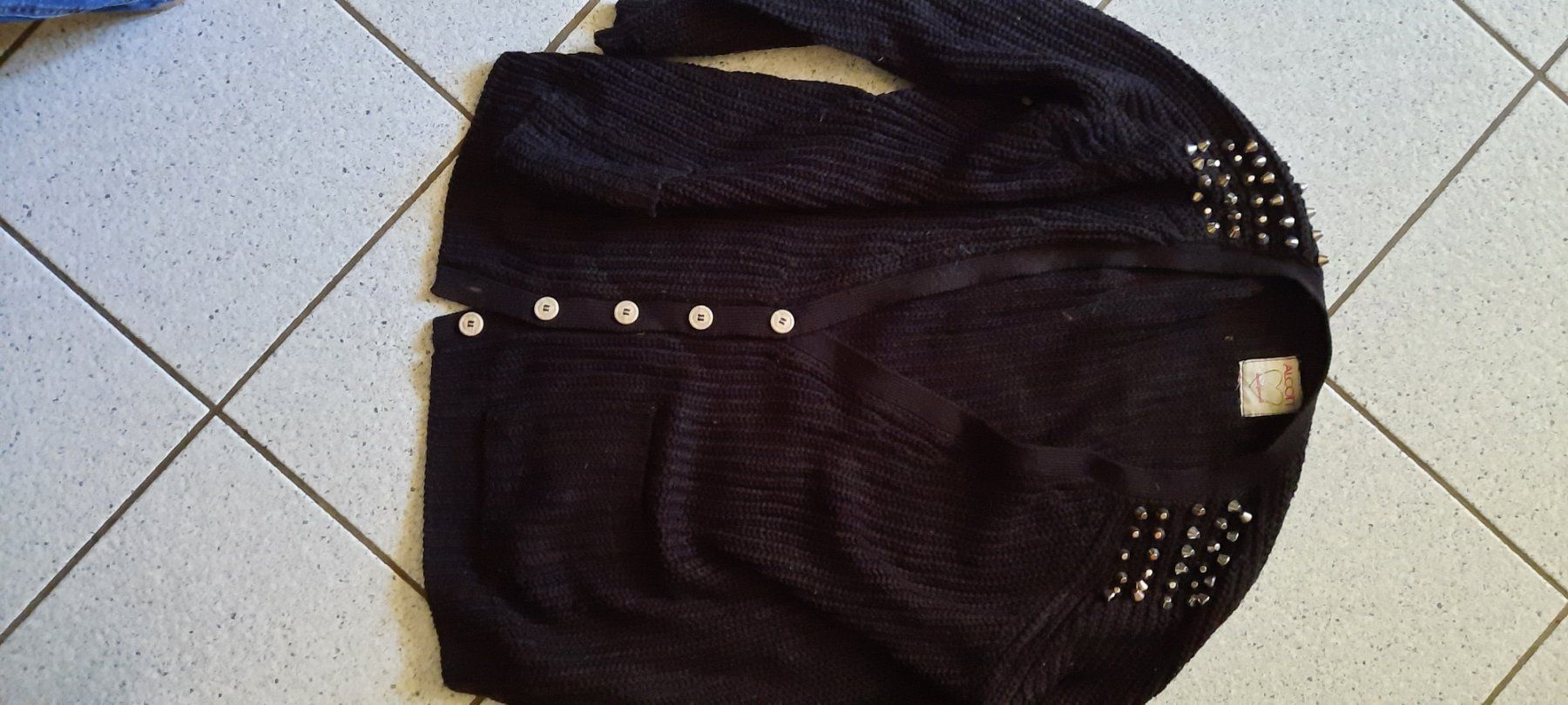 Lotti di vestiti: Lot de pulls femme nr3 – Nuovo (secondo la descrizione) da Rennaz venduto da Loraccar 1
