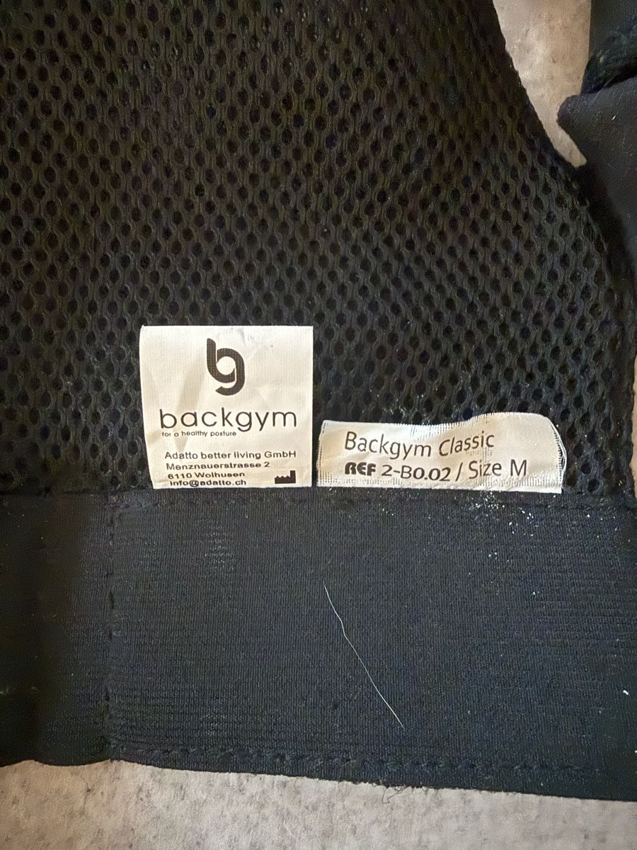Letteratura sanitaria: Backgym Classic Haltungstrainer Grösse M mit Box – Usato da Buchs AG venduto da Yolanda_marc 2