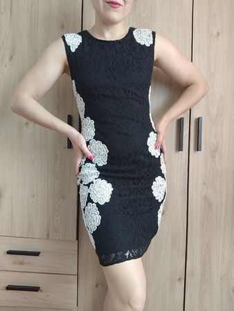 Elegant Black Lace Dress with White Appliques S