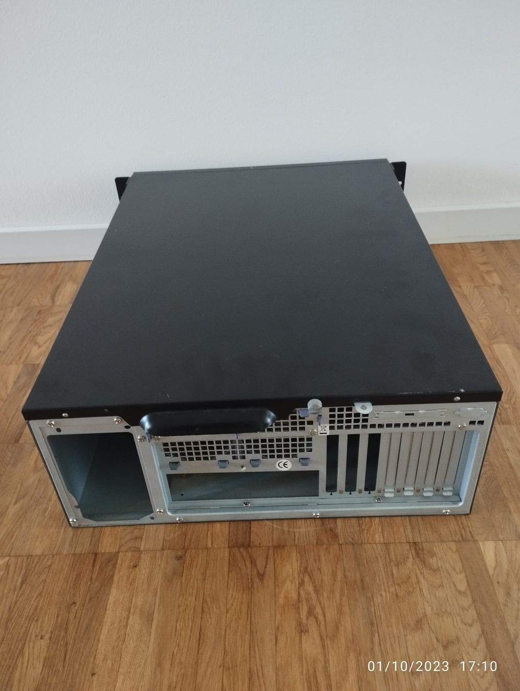 Gehäuse: Compucase S4UT6 19 Zoll Rack Gehäuse – Gebraucht aus Bülach von  1