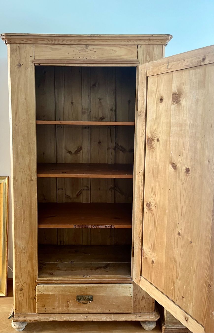 Armoires: Alter Holzschrank – D'occasion à Zürich par chiffchaff 1