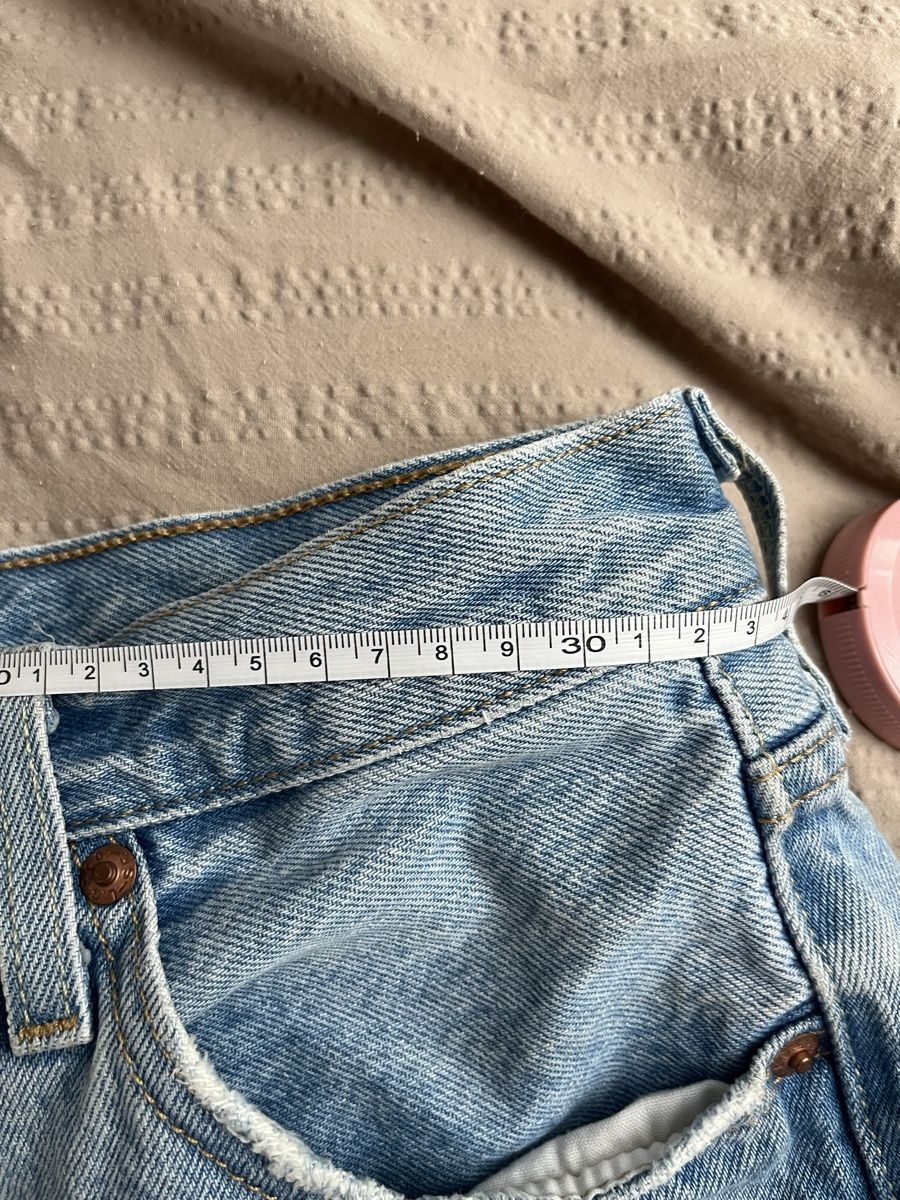 Levi's Jeans: Levi's 501 Jeansshorts Gr. W25 – Gebraucht aus Biel/Bienne von nurrund 1