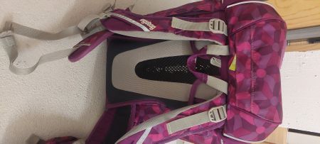 Ergobag Schulranzen Set lila für die Schule!