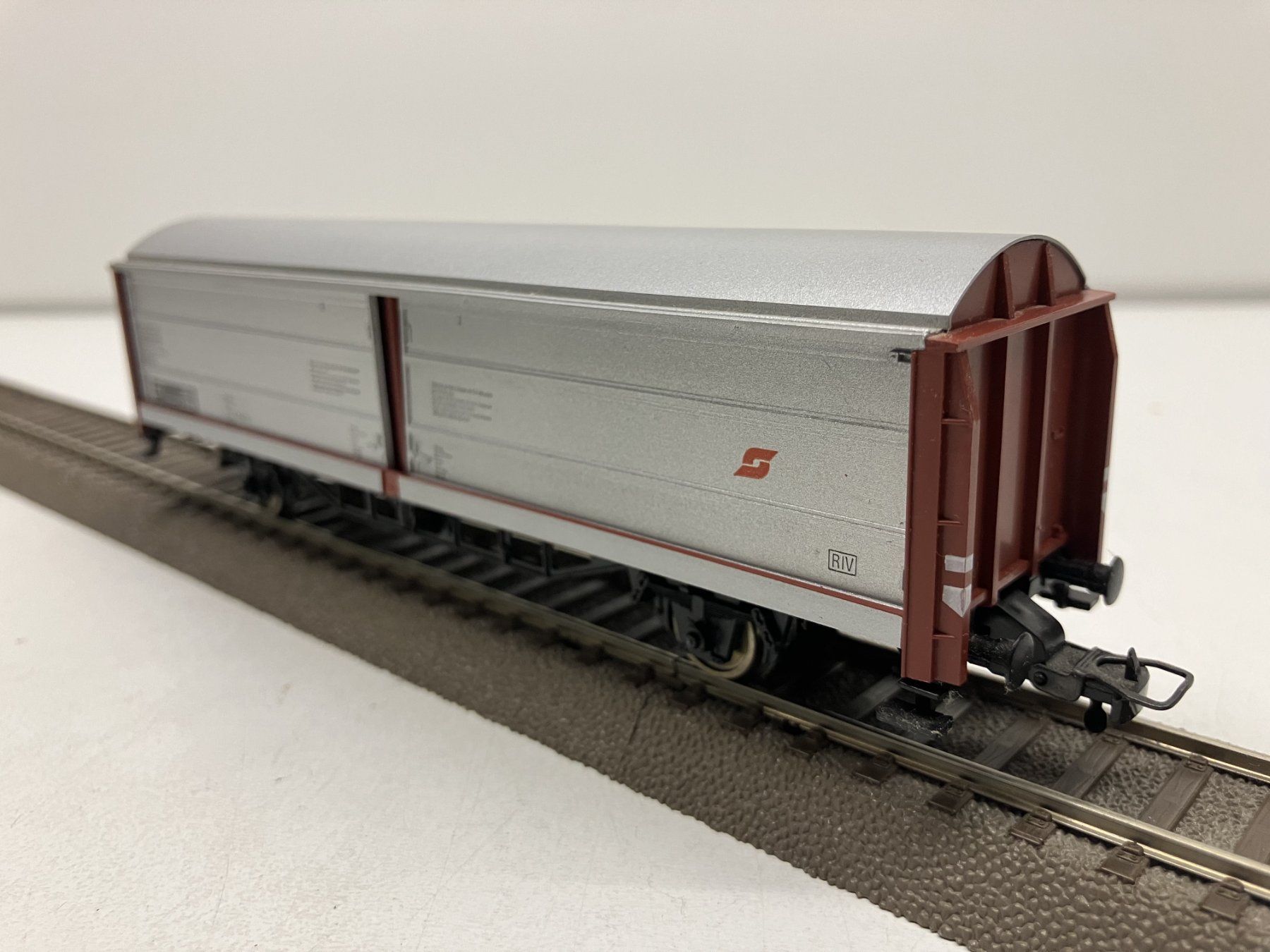 Fleischmann Modellini di ferrovie: Fleischmann 5740= Schiebewandwagen ÖBB 50 Jahre Eisenbahn – Usato da Thun venduto da retoolinoo 3
