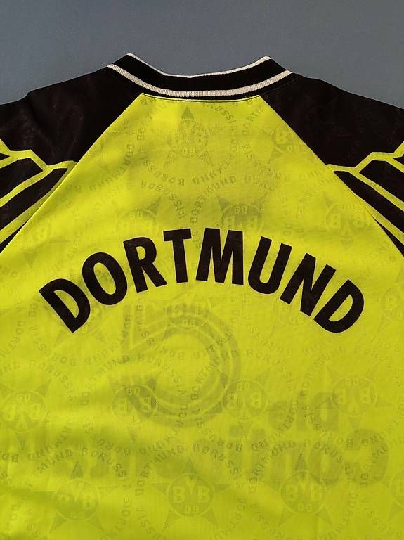 BVB Maillots de corps & Pantalons: Borussia Dortmund Trikot 1994/1995 ("Meistertrikot") – D'occasion à Fehraltorf par luckysascha123 1