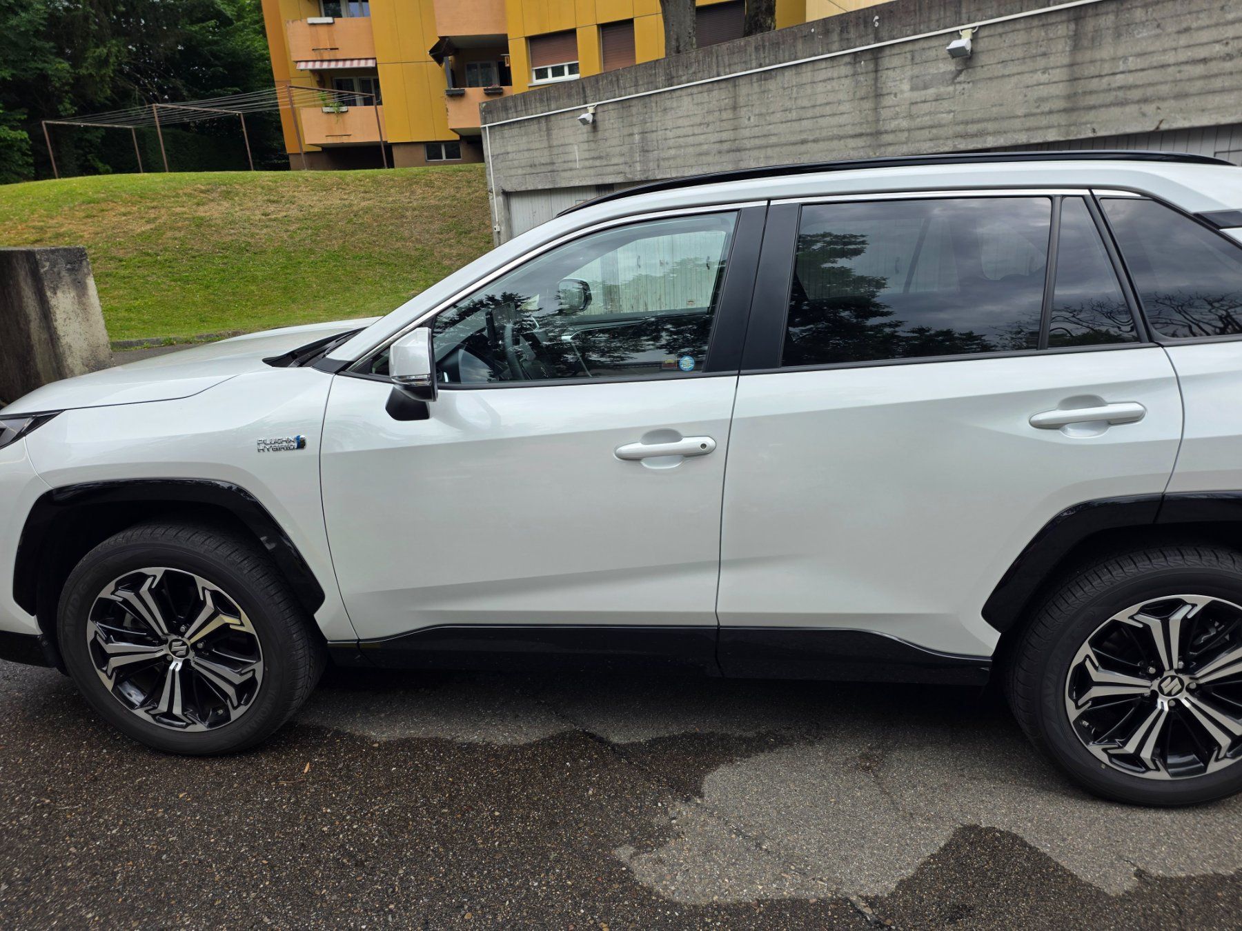Suzuki Autos: Suzuki Across 2023 Plugin Hybrid – D'occasion à Goldach par Inlyner 1