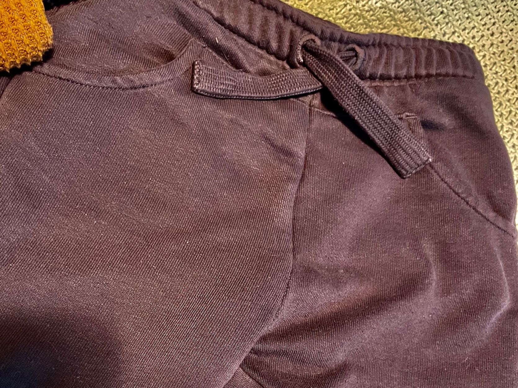 La Redoute Kleiderpakete & -sets: Joggpants & Pullover Set, Grösse 2Jahre, Top Zustand! – Gebraucht aus Bülach von bjoernbenny 3