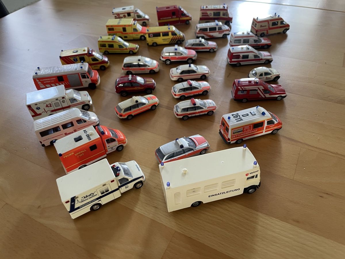 Modellini d'auto: Modellautos Rettung 29 Stck – Usato da Tägerig venduto da Maike4180 4