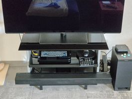 TV-Möbel aus schwarzem Glas und Holz in Silber