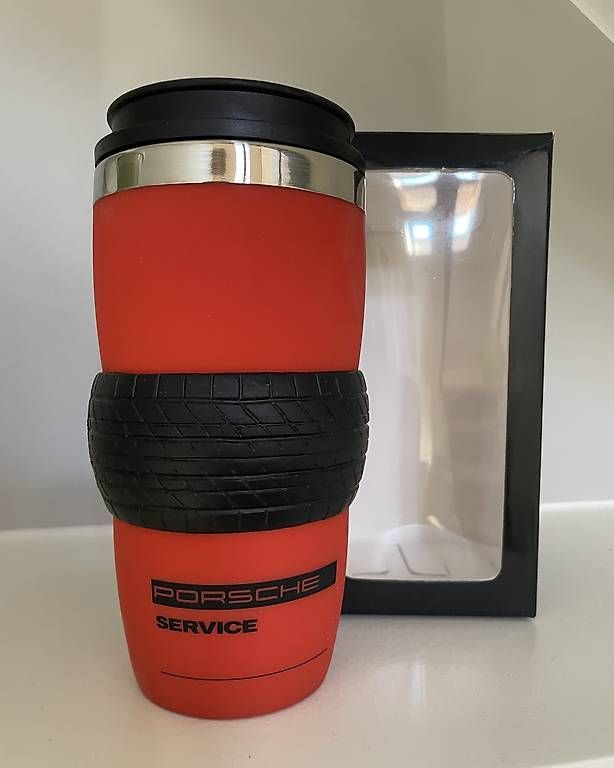 Tasses: Mug isotherme Porsche – Neuf avec emballage d'origine à Jussy par Retrove