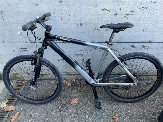 Biciclette: vélo  " Electrolux " 26' , 24vitesses – Usato da Ursy venduto da DK8 2