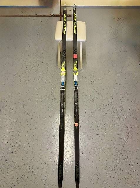 Skis: Fischer Ski Speedmax plus – Gebraucht aus Goldiwil (Thun) von pau_m2ql 1