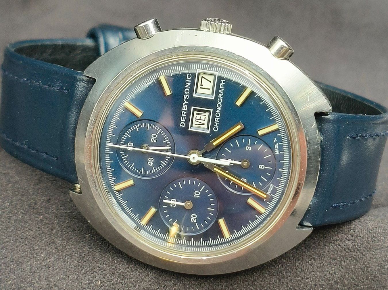 Uhren: Derby – Gebraucht aus La Chaux-de-Fonds von curtitswisswatches 1