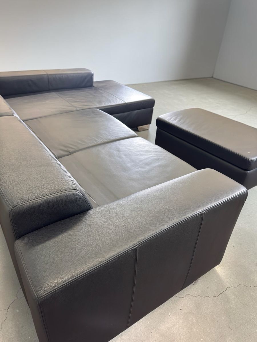 Divani: Ecksofa aus echtem Rindsleder, schwarz, mit Bettfunktion – Usato da Fehraltorf venduto da Sofalab.swiss 5