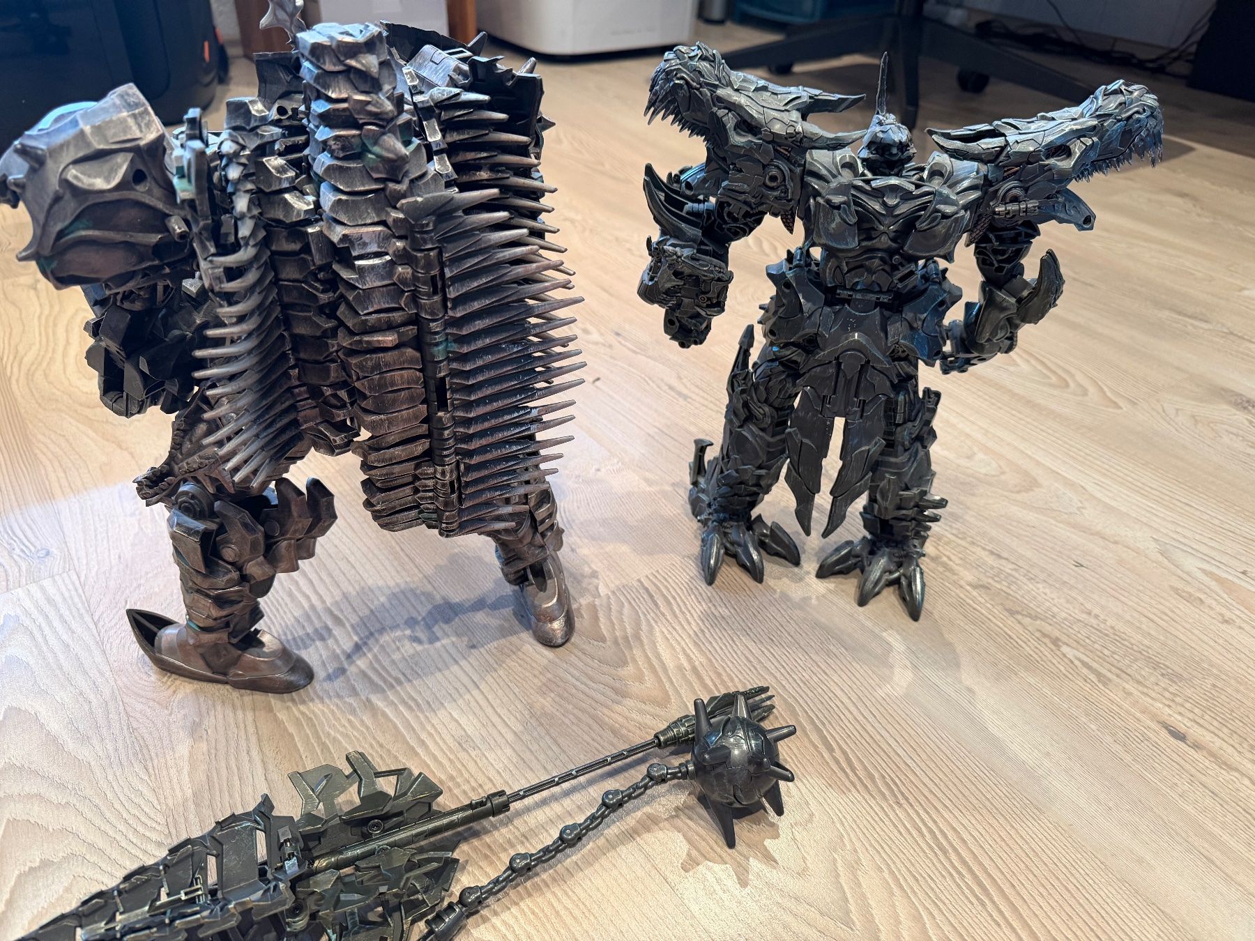 Statuette: Transformers Third Party Scorn / Grimmlock Oversized – Usato da Recherswil venduto da Yasa97 1