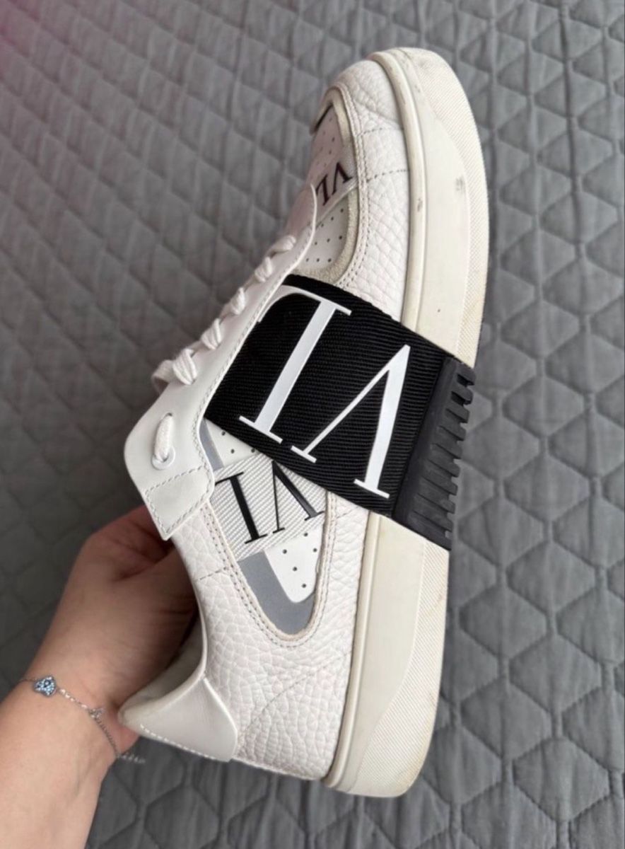 Scarpe da uomo: Valentino Garavani Sneakers – Usato da Dübendorf venduto da MariaS. 1
